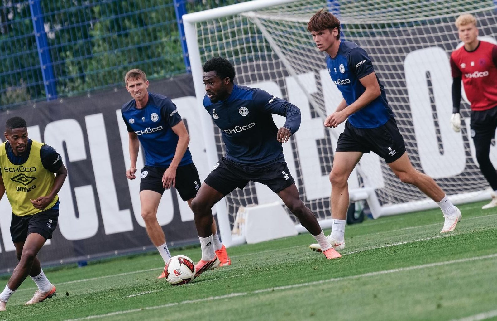 Hintergrund-Bild zur Schlagzeile: Öffentliches Training am Montag
