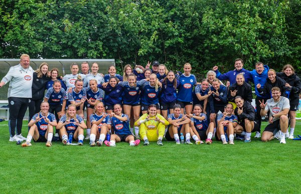 Bild zur Schlagzeile: Frauen feiern 5:0-Derbysieg gegen Gütersloh