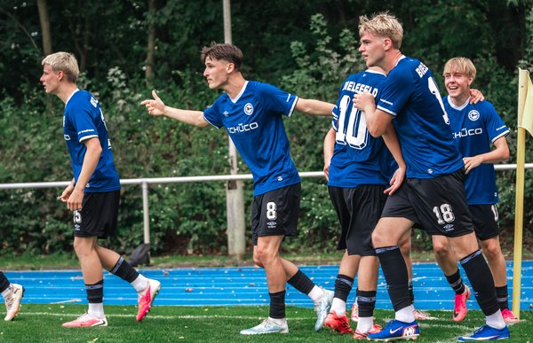 Bild zur Schlagzeile: U21 unterliegt Lippstadt knapp, U19 schlägt Verl, U17 punktet gegen Braunschweig