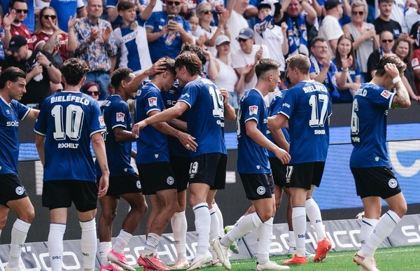 Bild zur Schlagzeile: Die Bilder zum Spiel