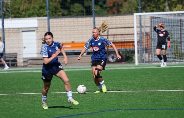 Bild zur Schlagzeile: Frauen feiern 2:1-Heimsieg gegen Schalke